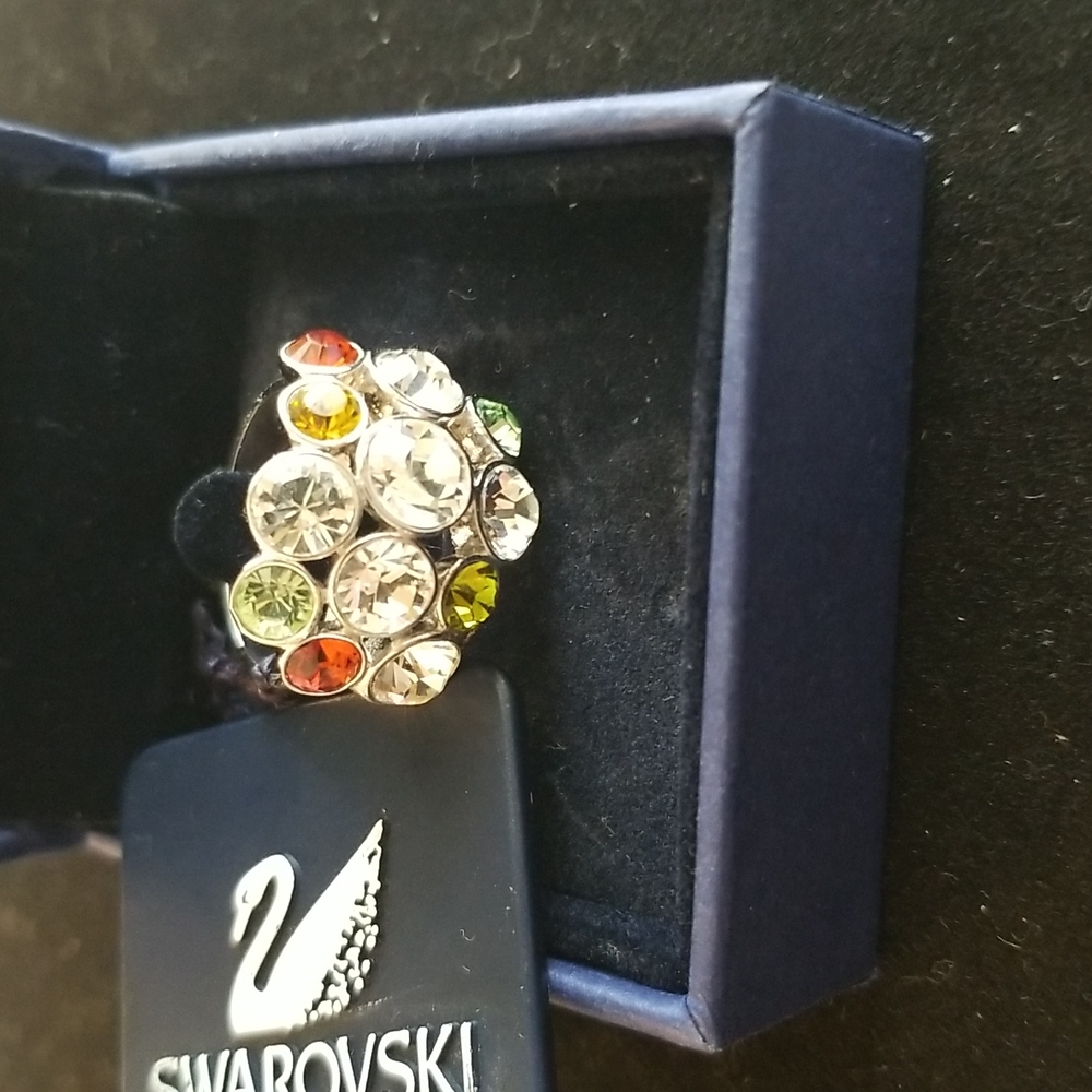 New Authentic Swarovski ring